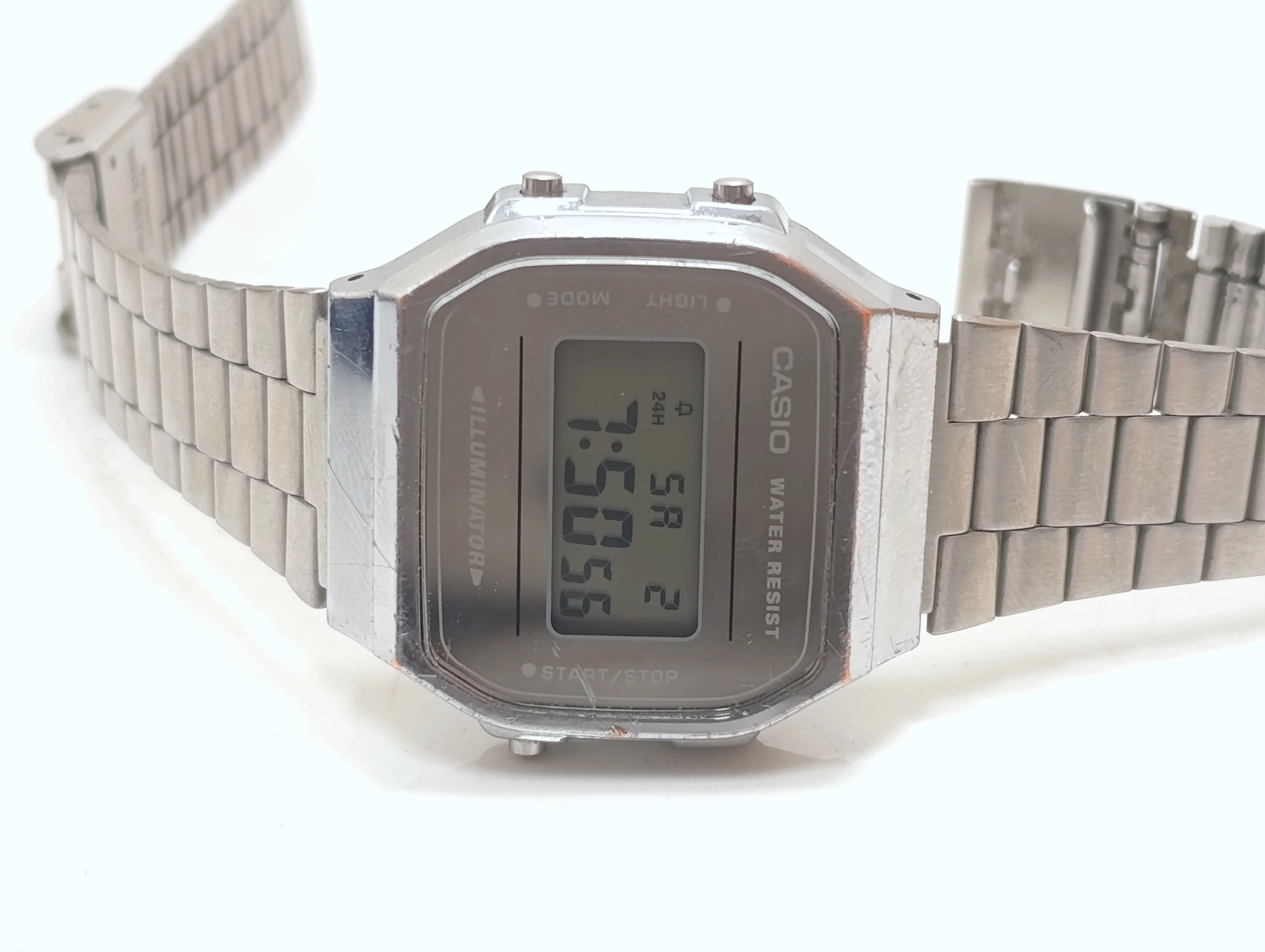 zegarek-casio-a168we-vintage-ksztalt-koperty-129223-4