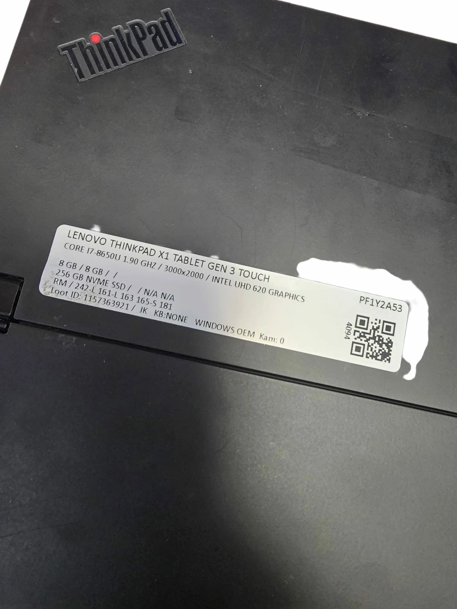 tablet-lenovo-thinkpad-x1-gen-3-i7-8650u-16gb-256gb-kod-producenta-20gg000epb