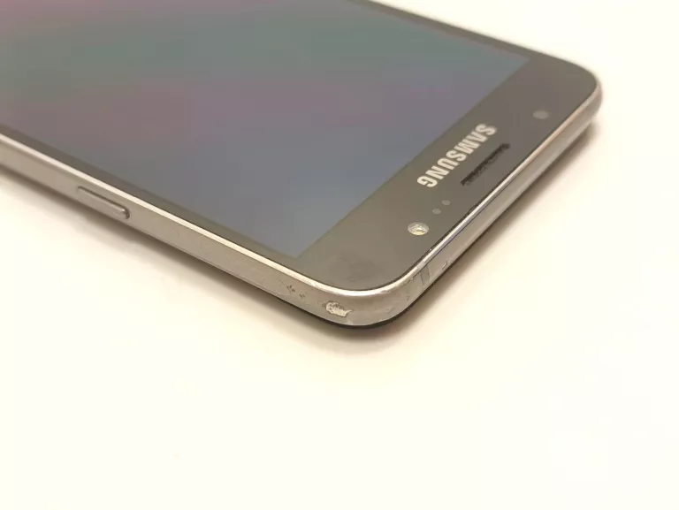 telefon-samsung-galaxy-j7-2016-typ-202685-212929