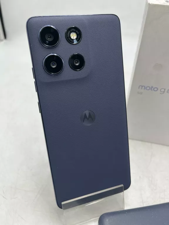 telefon-motorola-moto-g86-25612-gb-pudelko-przekatna-ekranu-667