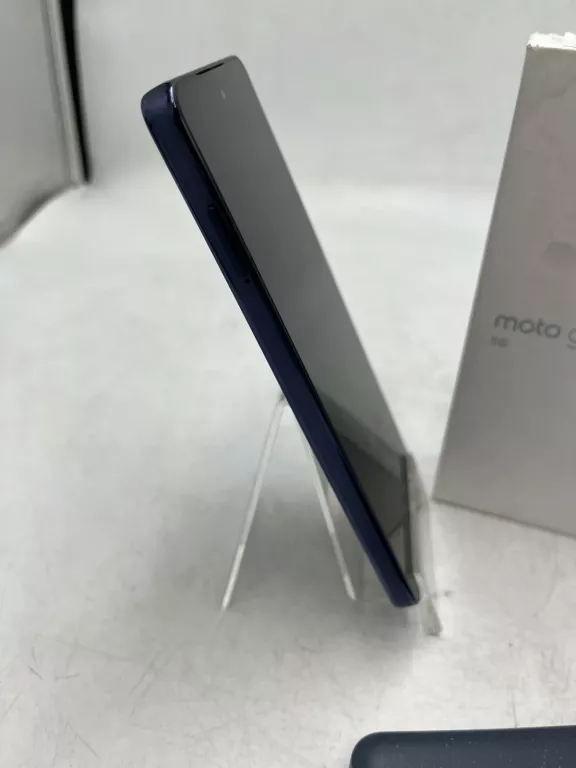telefon-motorola-moto-g86-25612-gb-pudelko-stan-11323-2