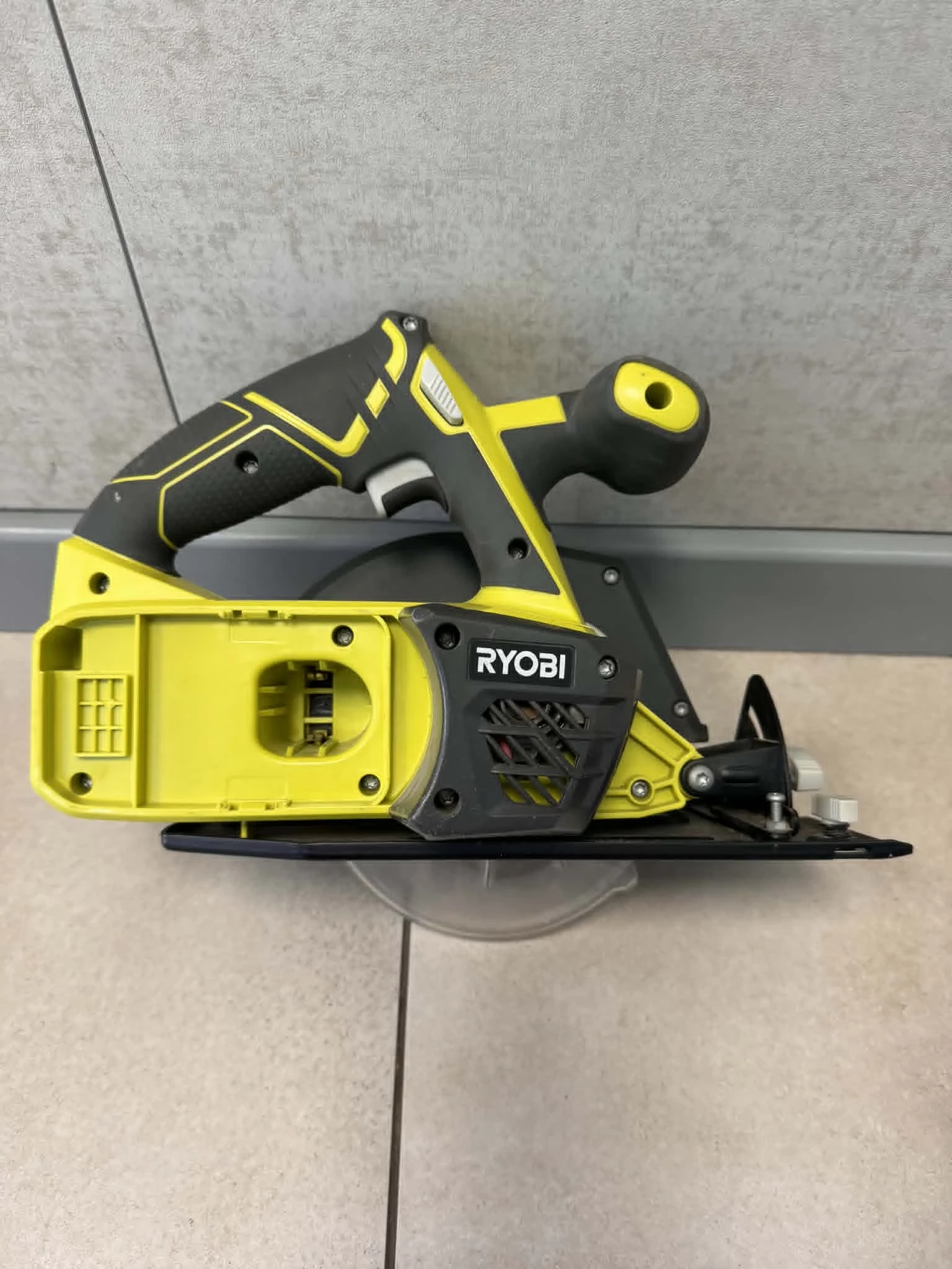 ryobi-pilarka-tarczowa-r18csp-stan-11323-2
