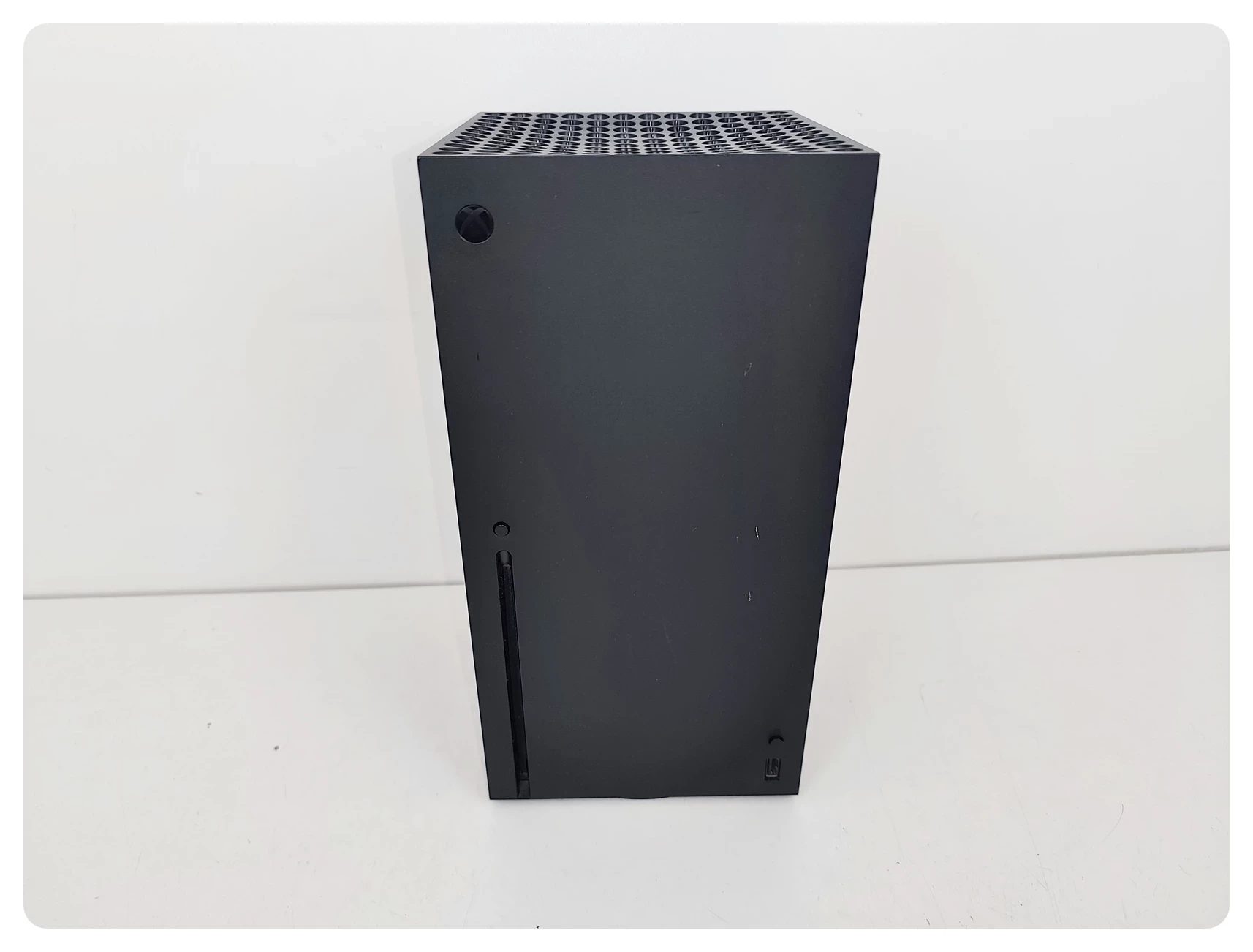 konsola-xbox-series-x-1tb-stan-11323-2