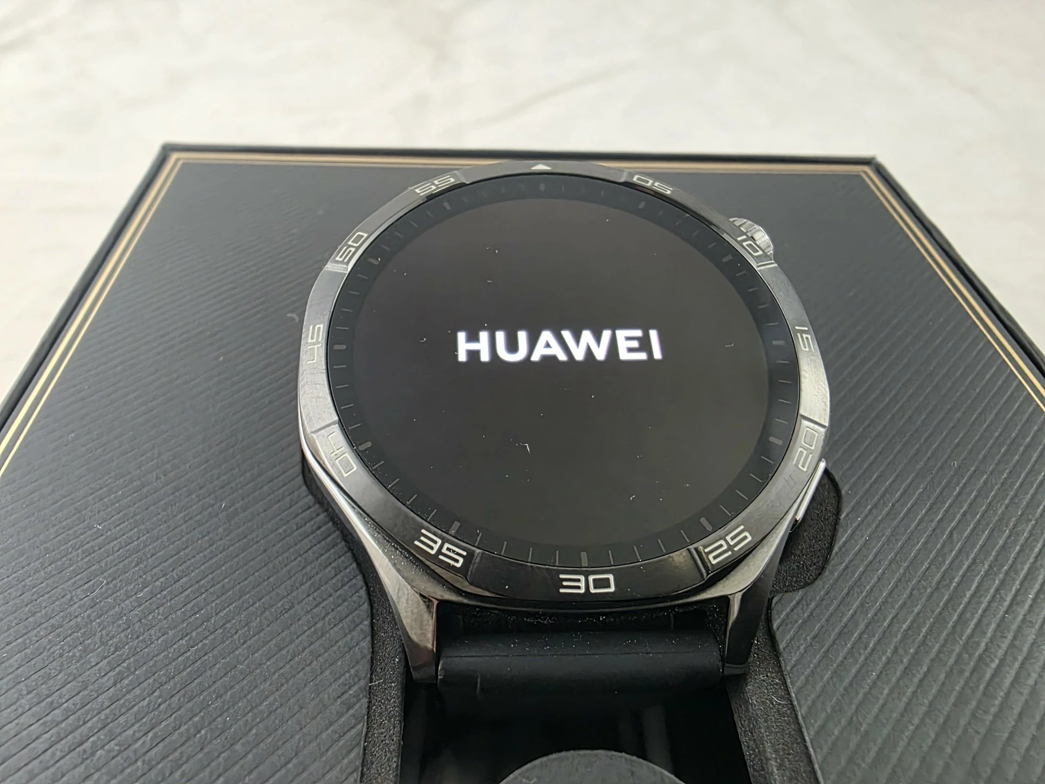 smartwatch-huawei-watch-gt-5-ean-gtin-6942103132001