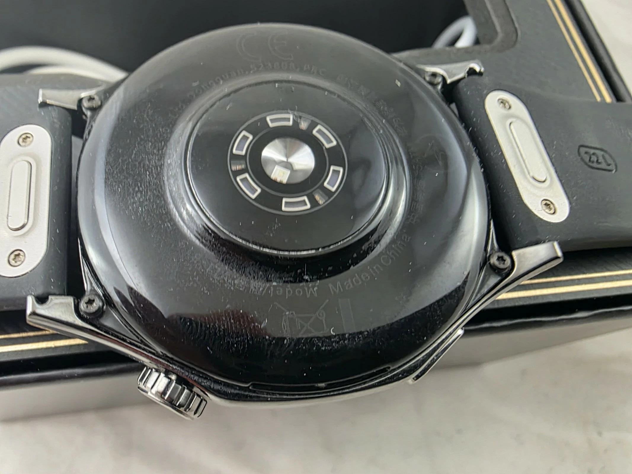 smartwatch-huawei-watch-gt-5-model-249460-1923593