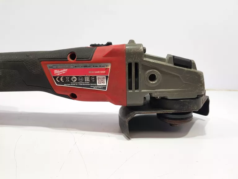 szlifierka-katowa-milwaukee-m18-cag125x-napiecie-zasilania-1800