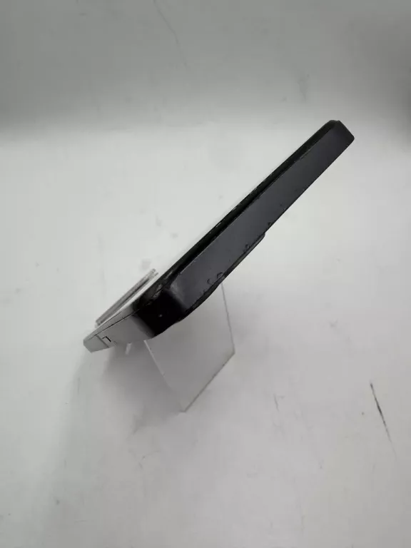 smartfon-realme-c35-1284-gb-przekatna-ekranu-660