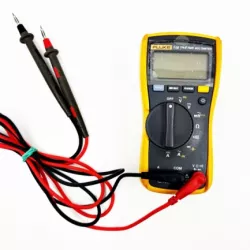 PROFESJONALNY MULTIMETR CYFROWY FLUKE 115 TRUE RMS